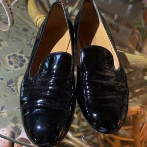 Beautiful condition patent leather slippers
